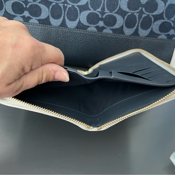 Coach wallet - Picture 5 of 5